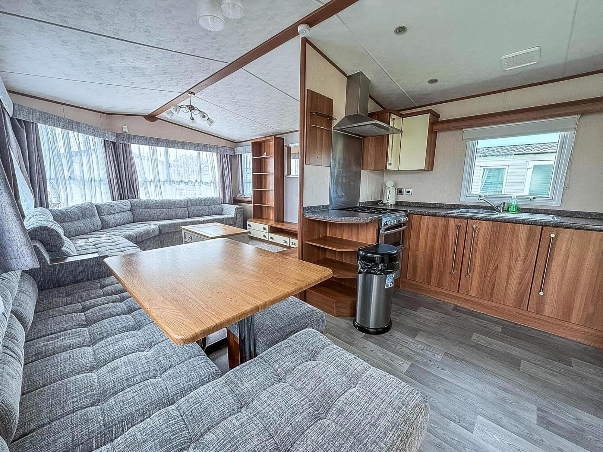 Lovely 8 Berth Caravan At Sunnydale In Lincolnshire Ref 35239S Louth  Bagian luar foto